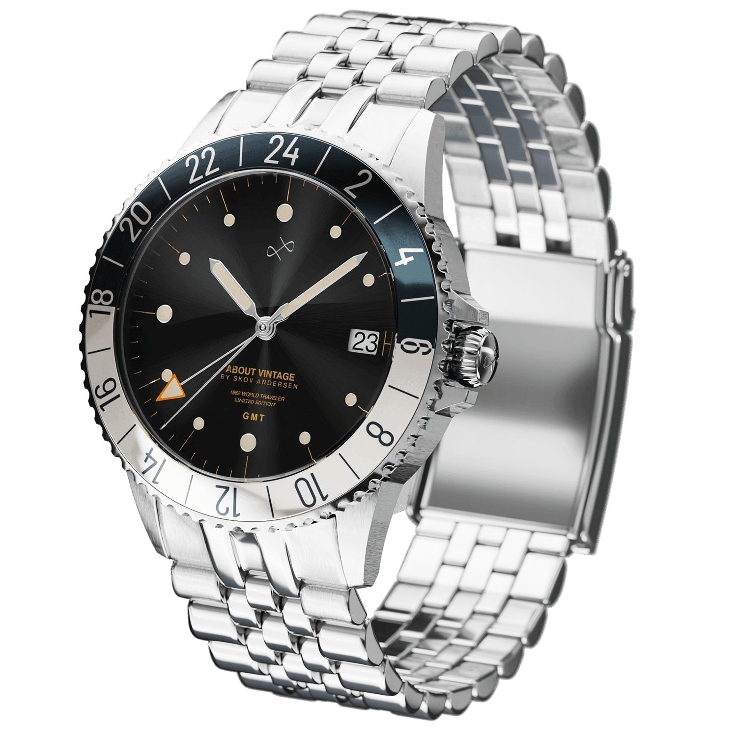 About Vintage 1982 GMT World Traveler 深藍& 灰白– HOURGLASS